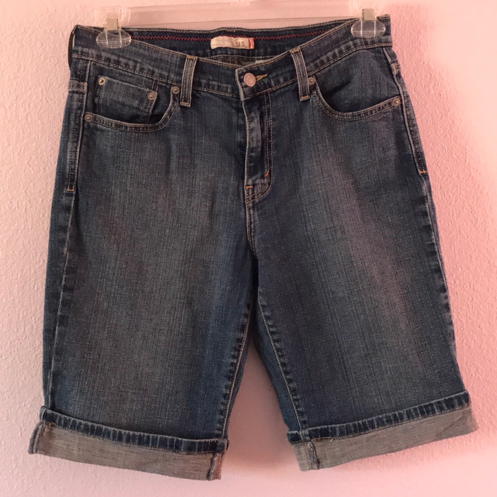 Blue 515 Levi’s jean shorts